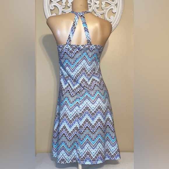PRana women’s medium dress knee shelf bra stretch Quinn racer back Chevron - Picture 4 of 11